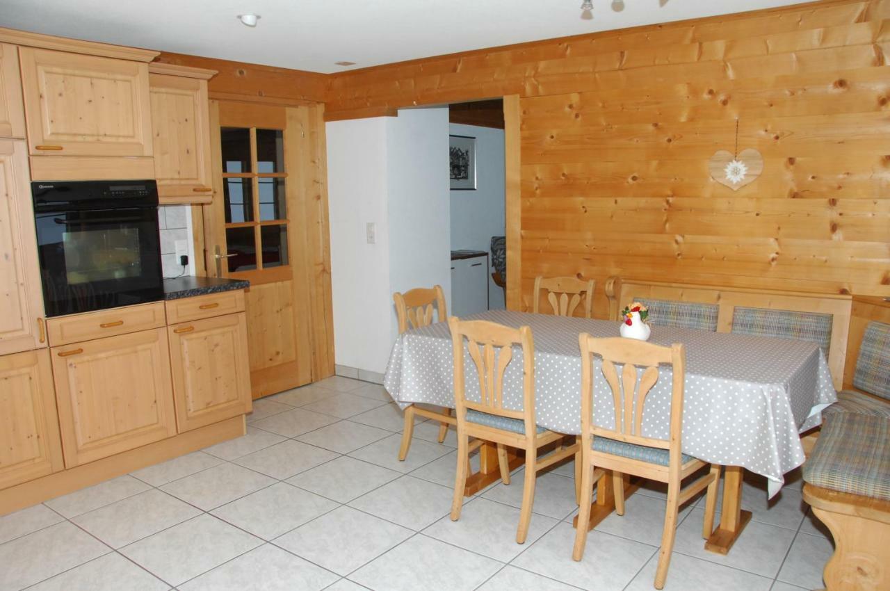 Sertig Ferienwohnung Давос Екстериор снимка