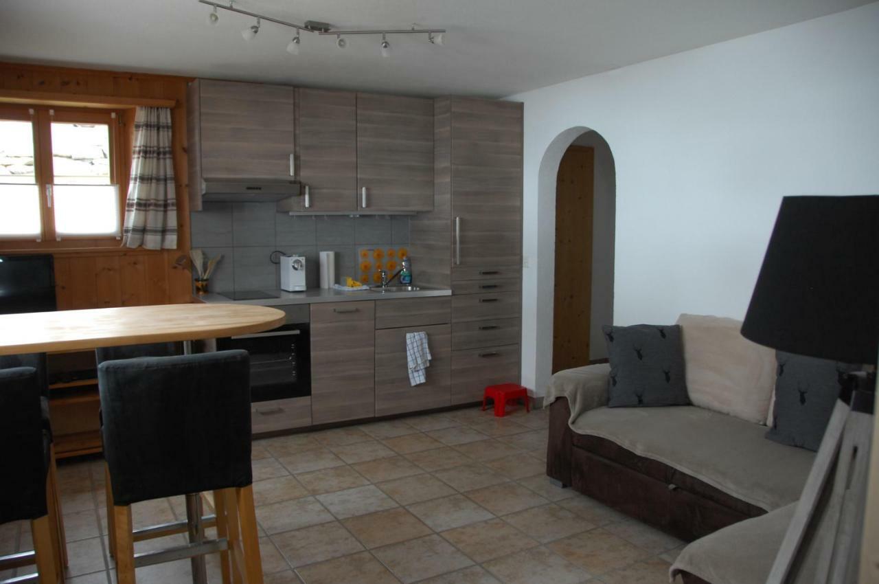 Sertig Ferienwohnung Давос Екстериор снимка