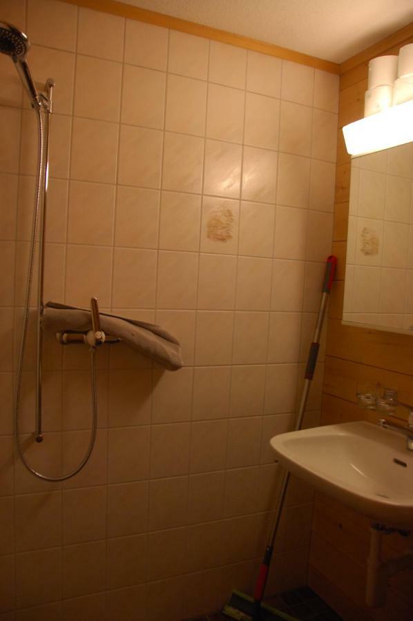 Sertig Ferienwohnung Давос Екстериор снимка