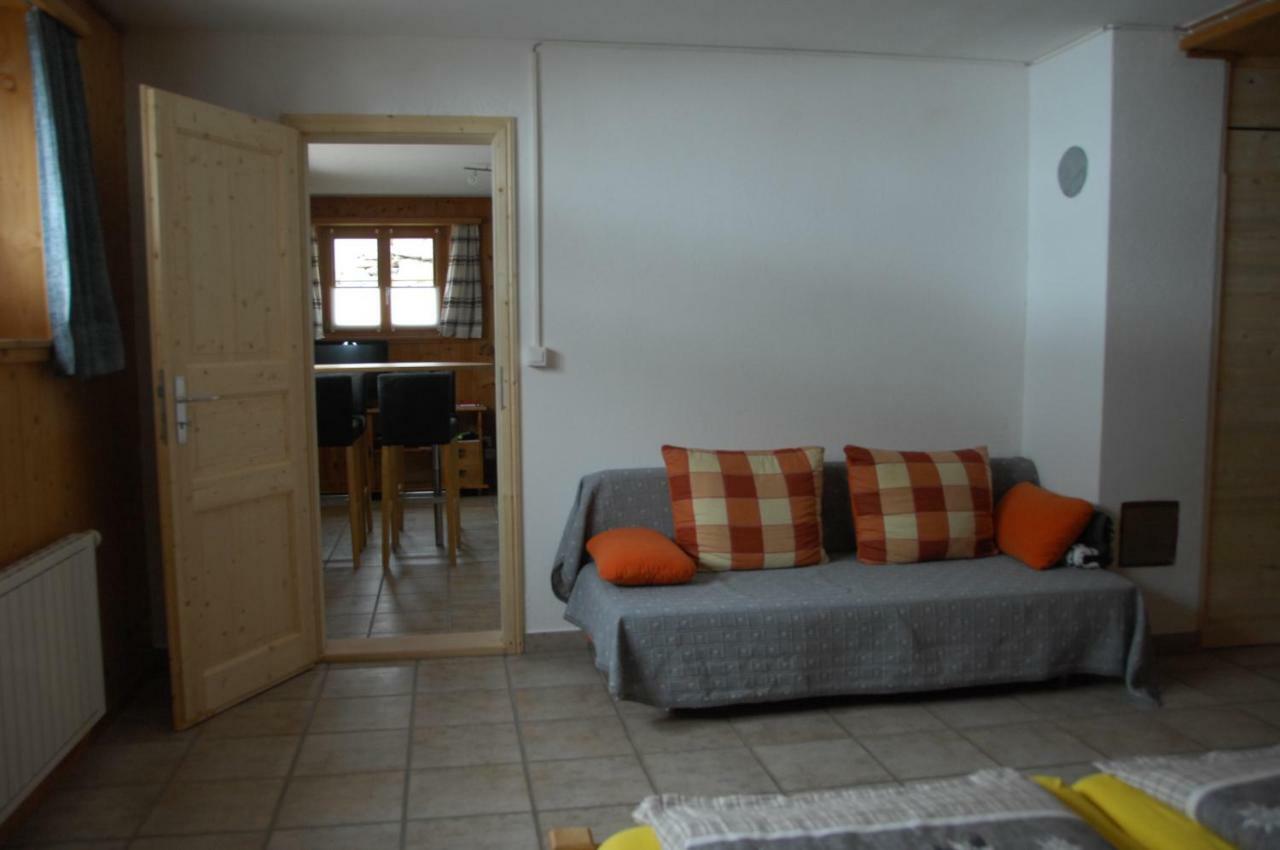 Sertig Ferienwohnung Давос Екстериор снимка